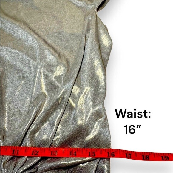 Luxurious‎ Cynthia Steffe Metallic Gold Cap Sleeve Dress | Size Medium - Picture 6 of 9